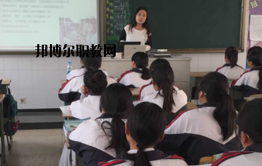嘉峪關(guān)職業(yè)中等專業(yè)學(xué)校2020年報(bào)名條件、招生要求、招生對象