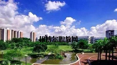 安陸深藍(lán)電子工業(yè)技術(shù)學(xué)校2020年報(bào)名條件、招生要求、招生對(duì)象