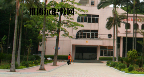廣州建筑工程職業(yè)學(xué)校2020年報(bào)名條件、招生要求、招生對象
