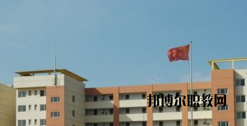 承德華中管理中專學(xué)校2020年報(bào)名條件、招生要求、招生對(duì)象 