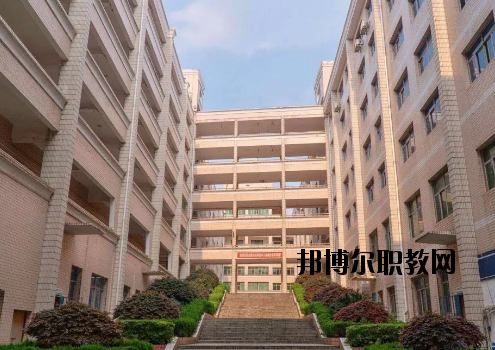 新余新興產(chǎn)業(yè)工程學(xué)校2020年報名條件、招生要求、招生對象