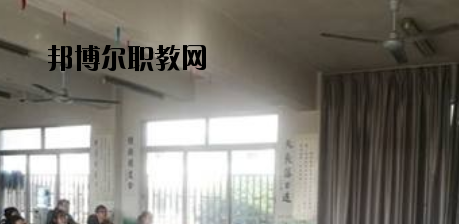 秦皇島燕成中等專業(yè)學(xué)校2020年報名條件、招生要求、招生對象 