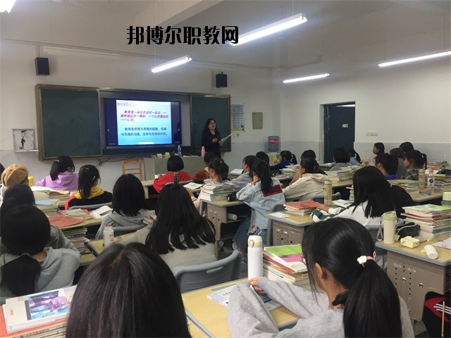 江西景德鎮(zhèn)機(jī)電工程學(xué)校2020年報(bào)名條件、招生要求、招生對(duì)象 