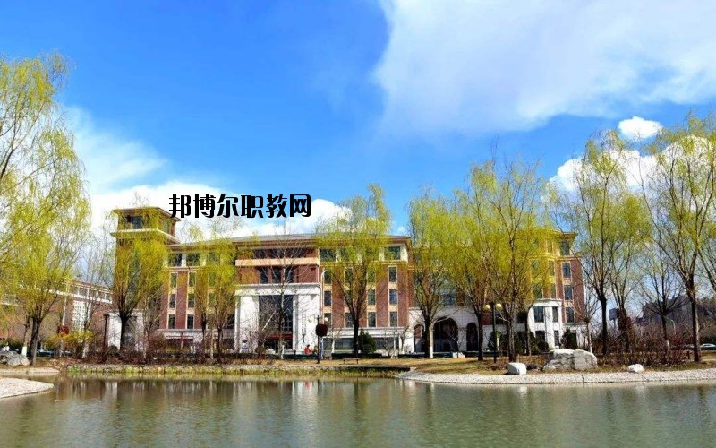 京山衛(wèi)生學(xué)校2020年報名條件、招生要求、招生對象