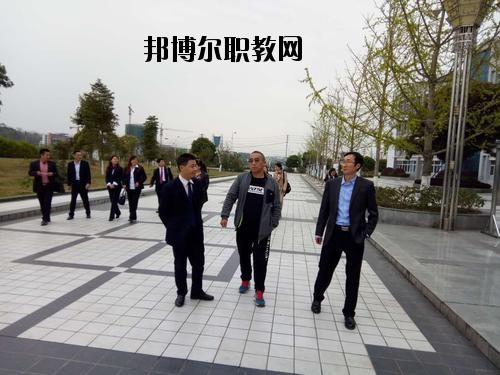南充應(yīng)用技術(shù)職業(yè)學(xué)校2020年報名條件、招生要求、招生對象