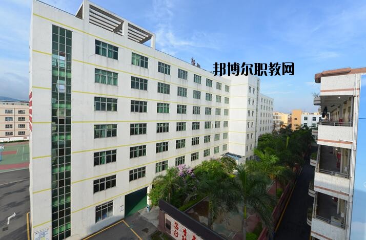 深圳寶山技工學校2020年報名條件、招生要求、招生對象