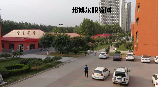 秦皇島渤?？萍贾械葘I(yè)學(xué)校