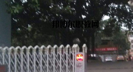 百色右江區(qū)職業(yè)技術學校2020年招生辦聯(lián)系電話