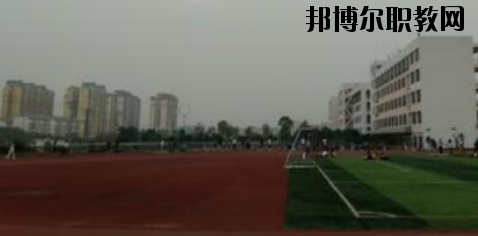 柳州鹿寨職業(yè)教育中心2020年報名條件、招生要求、招生對象