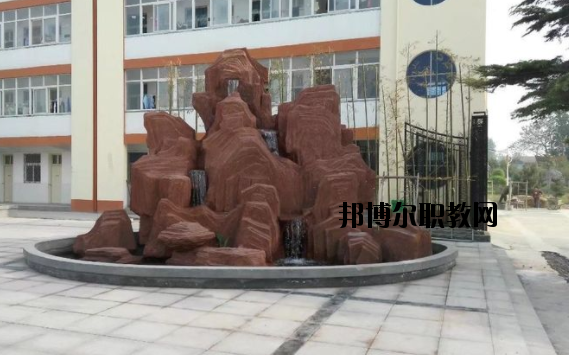 新鄉(xiāng)牧野區(qū)職業(yè)教育中心2021年報(bào)名條件、招生要求、招生對象
