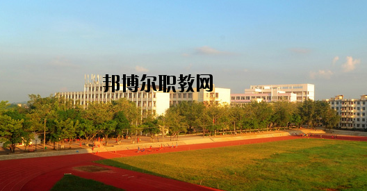 平南中等職業(yè)技術(shù)學(xué)校2020年報(bào)名條件、招生要求、招生對(duì)象
