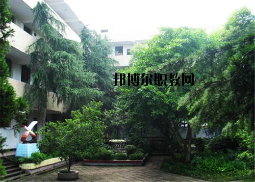 內(nèi)江求是職業(yè)技術(shù)學(xué)校怎么樣、好不好