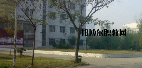 河南技工學校2021年報名條件、招生要求、招生對象