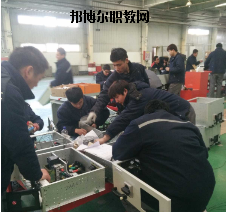 張家口華美中等職業(yè)學校