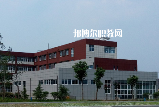 天長工業(yè)學校2020年報名條件、招生要求、招生對象