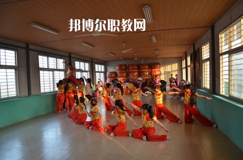 新蔡職業(yè)中等專業(yè)學(xué)校2021年報(bào)名條件、招生要求、招生對(duì)象