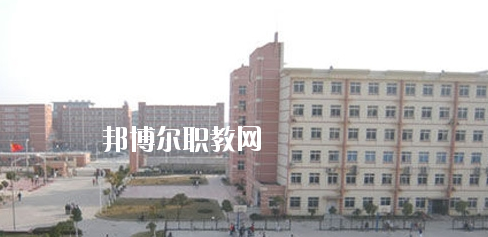 南寧九三中等職業(yè)學(xué)校2020年報(bào)名條件、招生要求、招生對象