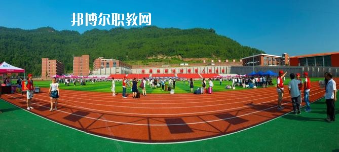 通江縣職業(yè)高級中學2020年報名條件、招生要求、招生對象