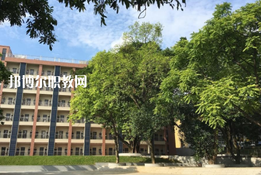 廣東省電子商務(wù)技師學(xué)院2020年報(bào)名條件、招生要求、招生對象