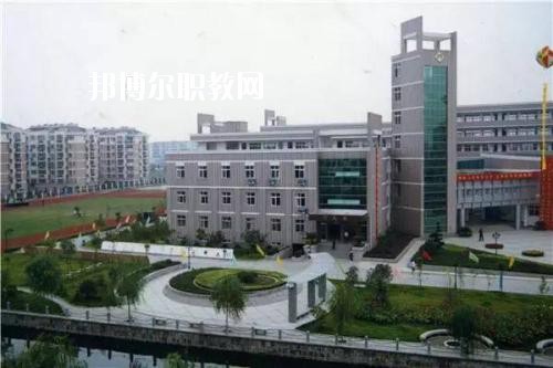 樂至縣回瀾職業(yè)中學(xué)2020年報名條件、招生要求、招生對象