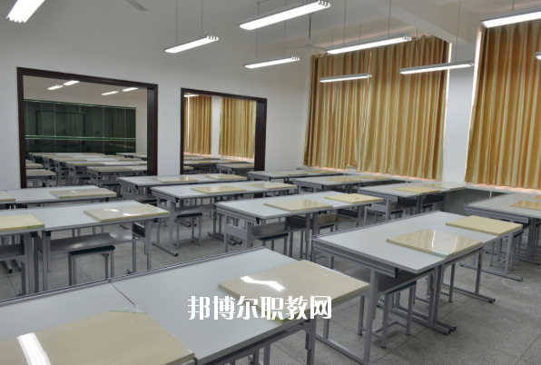 安慶工業(yè)學(xué)校怎么樣、好不好
