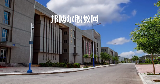 金昌市理工中等專業(yè)學(xué)校2020年報名條件、招生要求、招生對象