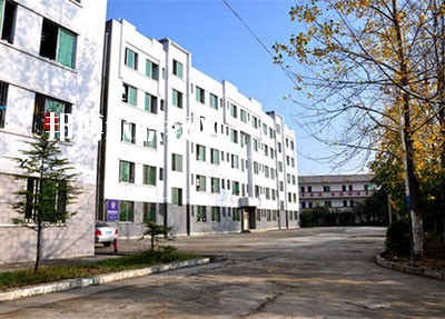 閬中江南高級職業(yè)中學怎么樣、好不好