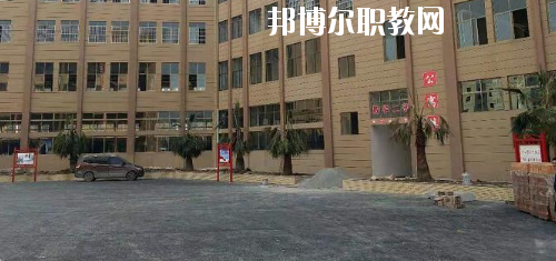 貴州航空工業(yè)技師學(xué)院樂灣校區(qū)2020年報(bào)名條件、招生要求、招生對(duì)象