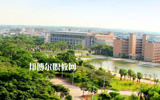 湛江理工職業(yè)學(xué)校2020年報名條件、招生要求、招生對象