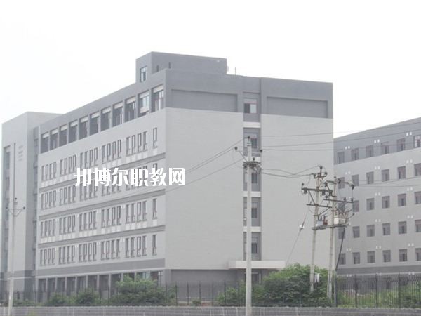 河南女子職業(yè)學(xué)院中專部2021年學(xué)費(fèi)、收費(fèi)多少