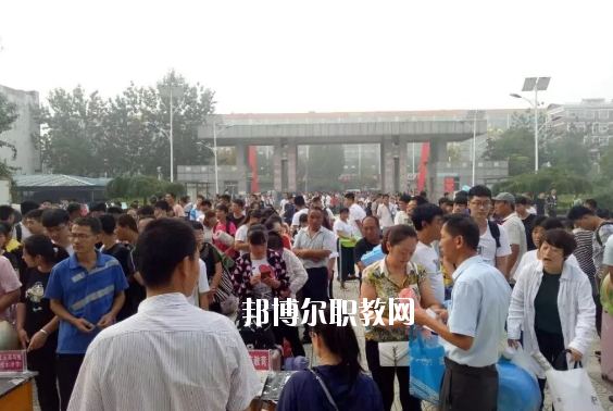 青縣職業(yè)技術(shù)教育中心2020年報名條件、招生要求、招生對象