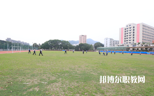 深圳市龍崗區(qū)第二職業(yè)技術(shù)學(xué)校2020年報名條件、招生要求、招生對象