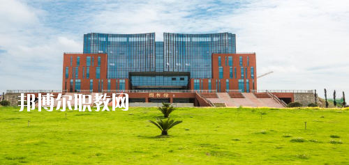 安順職業(yè)技術(shù)學(xué)院(中職部)2020年報名條件、招生要求、招生對象