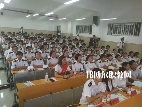 河南省經(jīng)濟技術中等職業(yè)學校2021年報名條件、招生要求、招生對象