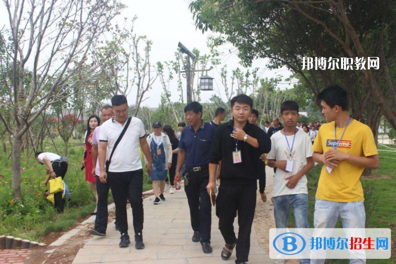 中國共產(chǎn)主義青年團(tuán)河南省團(tuán)校2021年報(bào)名條件、招生要求、招生對象