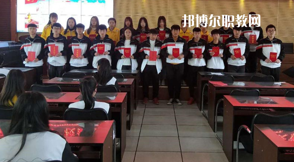 承德科技管理工程學(xué)校2020年報(bào)名條件、招生要求、招生對(duì)象