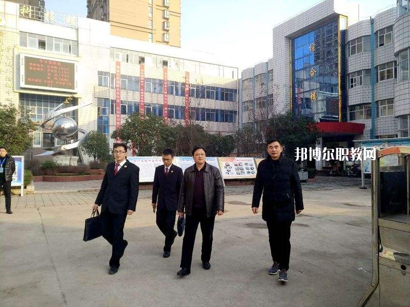 潢川縣職業(yè)教育中心2021年報(bào)名條件、招生要求、招生對象