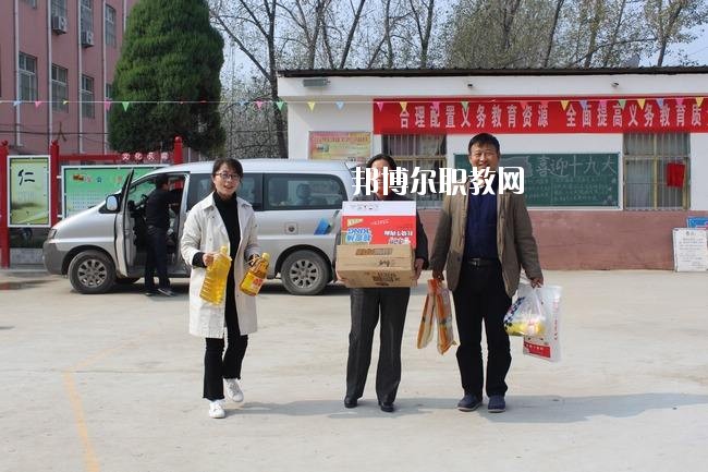 鄲城縣新城中等職業(yè)學校2021年報名條件、招生要求、招生對象