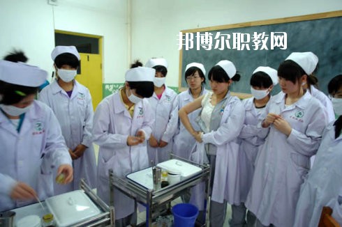 四川2020年適合男生的衛(wèi)校專(zhuān)業(yè)