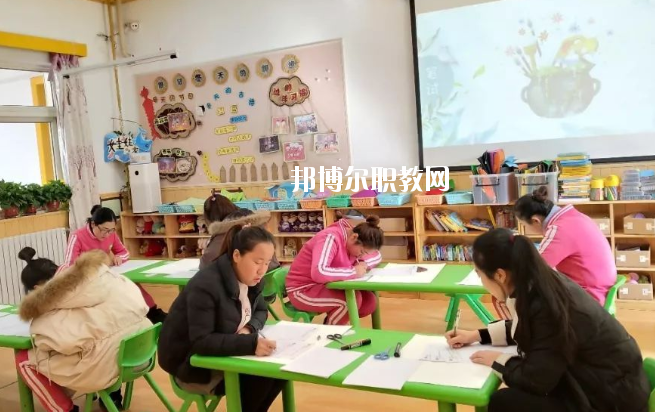 湖北2020年適合女生的幼師學校