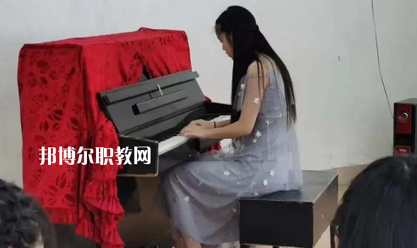 梅州五洲學(xué)校2020年學(xué)費(fèi)、收費(fèi)多少