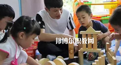 貴州2020年幼師學校有哪些專業(yè)適合男生