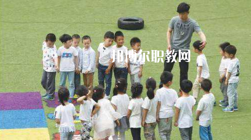 貴州2020年男生讀幼師學(xué)校學(xué)什么專(zhuān)業(yè)好
