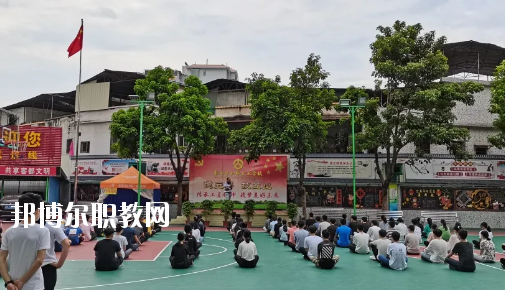 梅州機(jī)械技工學(xué)校2020年報(bào)名條件、招生要求、招生對(duì)象
