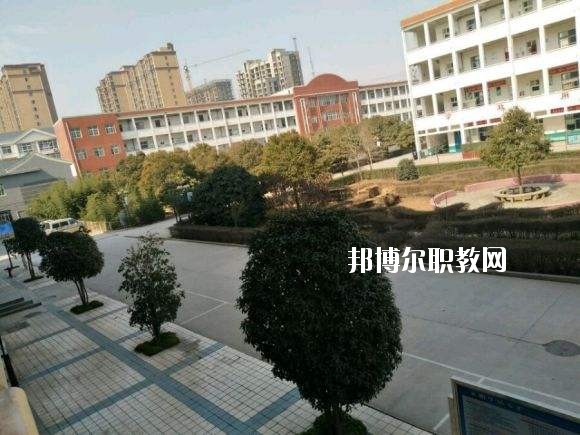 沁陽市職業(yè)教育中心學校2021年報名條件、招生要求、招生對象