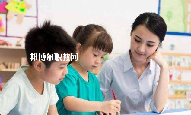 湖北2020年讀幼師學校學什么技術好