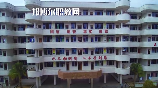 信宜丁堡高級職業(yè)技術(shù)學(xué)校2020年報名條件、招生要求、招生對象
