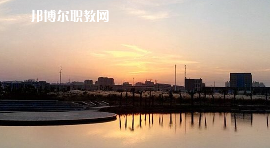 銅陵市理工學(xué)校2021年報(bào)名條件、招生要求、招生對(duì)象 