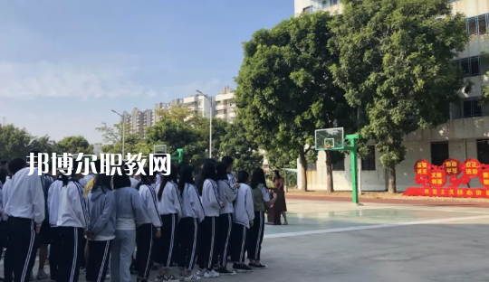 汕頭光明理工職業(yè)技術(shù)學(xué)校2021年報(bào)名條件、招生要求、招生對象
