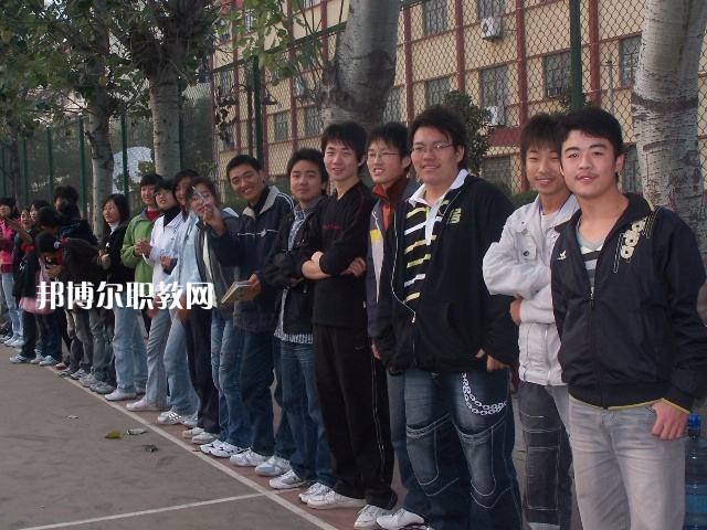 濮陽市油田職業(yè)中等專業(yè)學(xué)校怎么樣、好不好